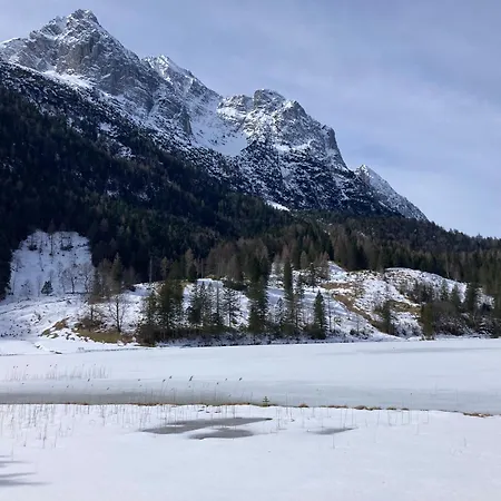 Soiernseelig Apartman Wallgau